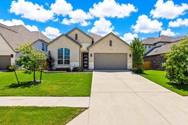 1332 Golden Celebration Bnd, Leander