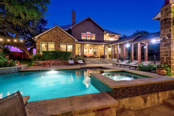 122 Dawana Ln, Georgetown
