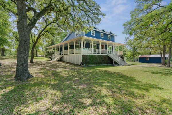 218 Leisure Ln, Cedar Creek