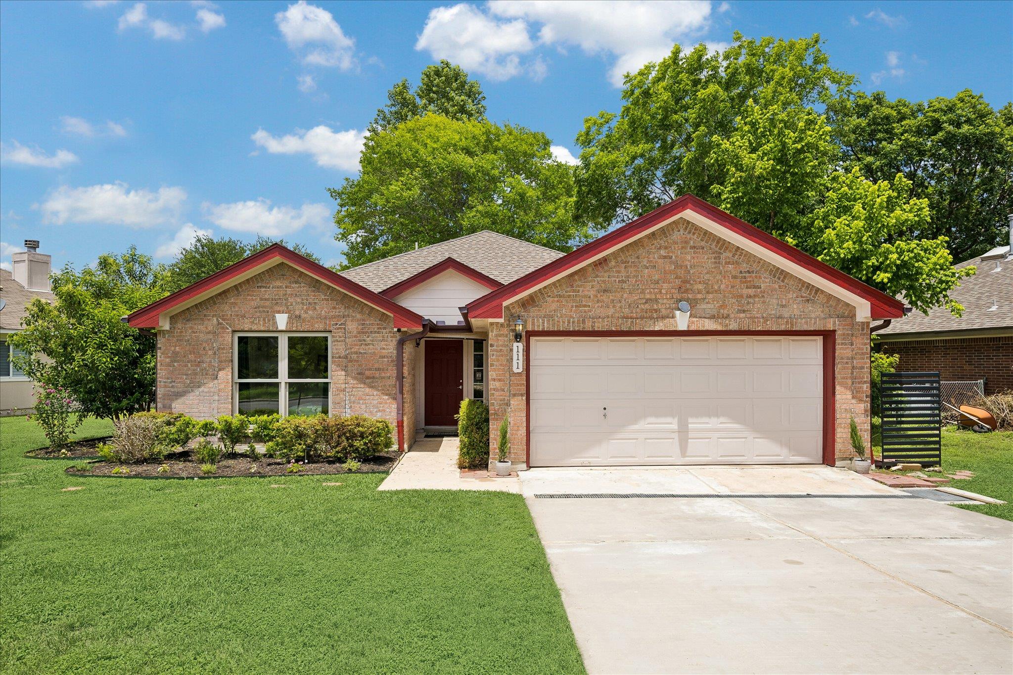 111 Finch Ln, Georgetown, TX 78626