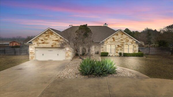 106 Spring Mdw, Bastrop