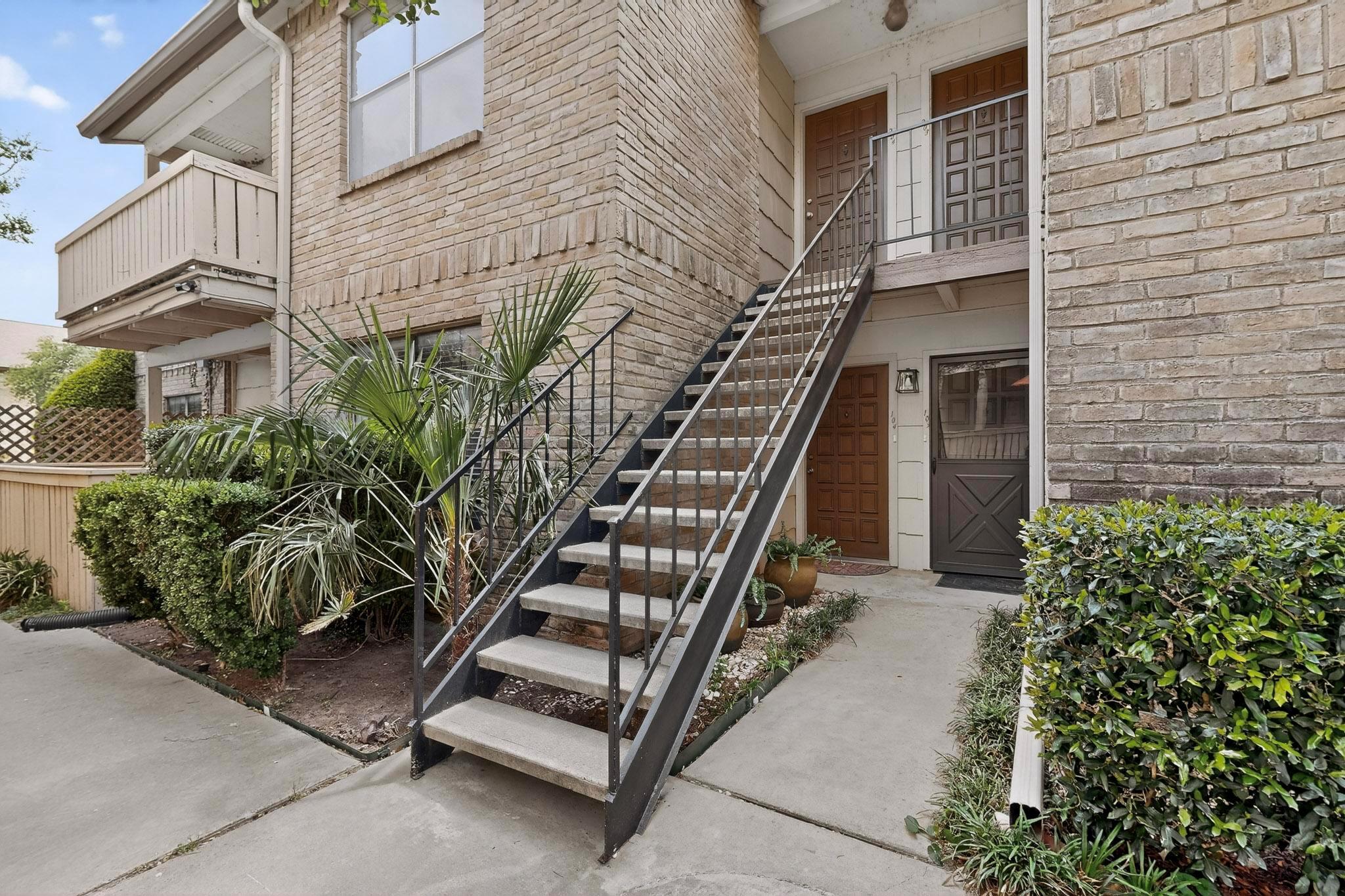 8210 Bent Tree Rd #104, Austin, TX 78759