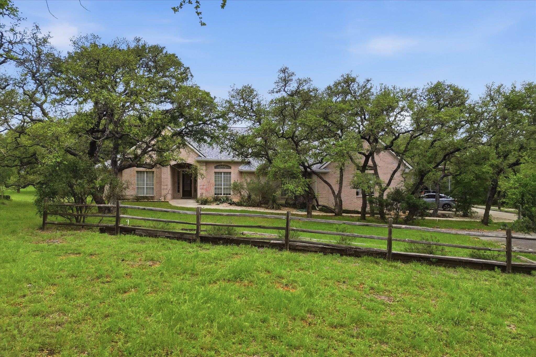 1100 Appalachian Trl, San Marcos, TX 78666