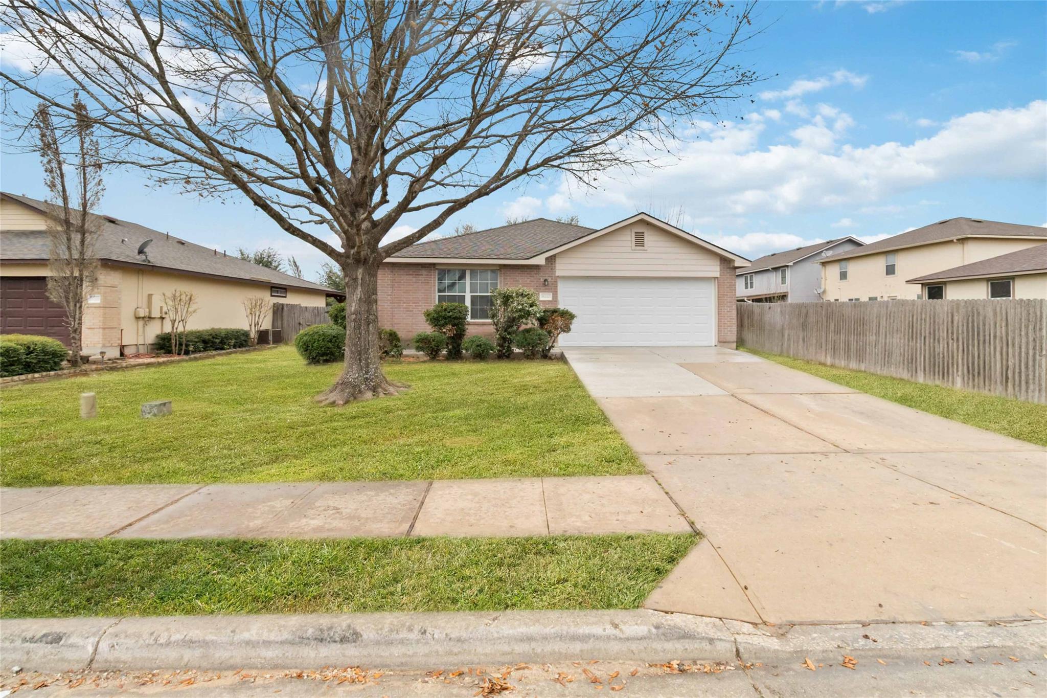 18320 Maxa Dr, Manor, TX 78653