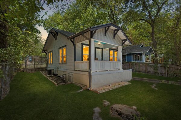 1204 Taylor St, Austin