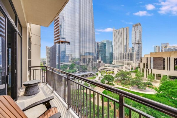 311 W 5th St #1002, Austin