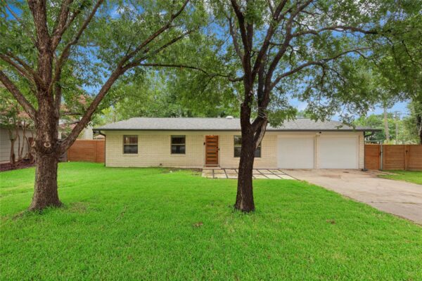8601 Winding Walk, Austin