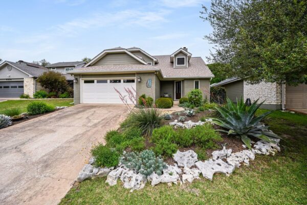 6302 Maury Holw, Austin