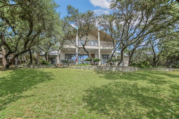 264 Hill Country Trl, Wimberley