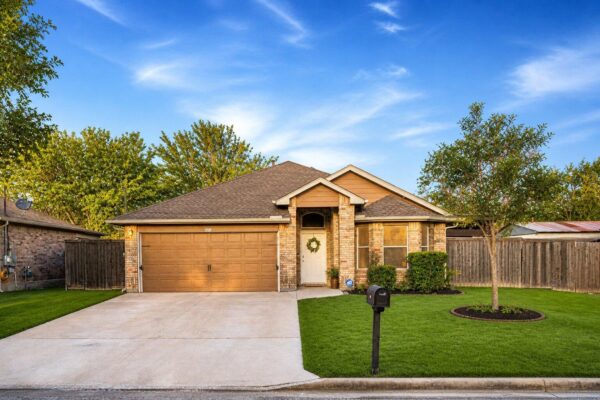 409 Lydia Ln, Thrall