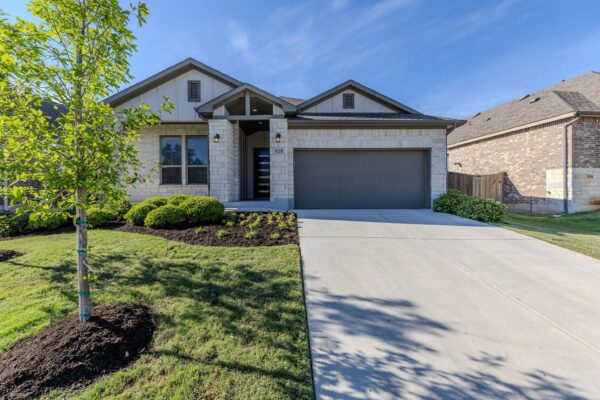 825 Whitetail Dr, Round Rock