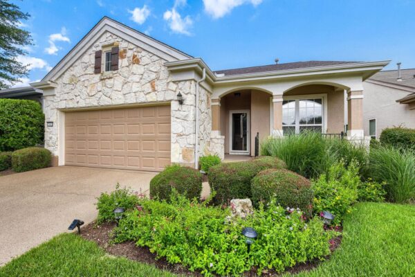 202 Farm Hill Dr, Georgetown