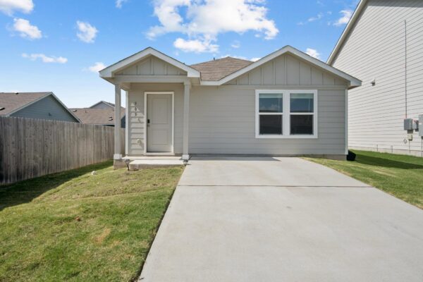 505 Sergeant Murphy Rd, Jarrell