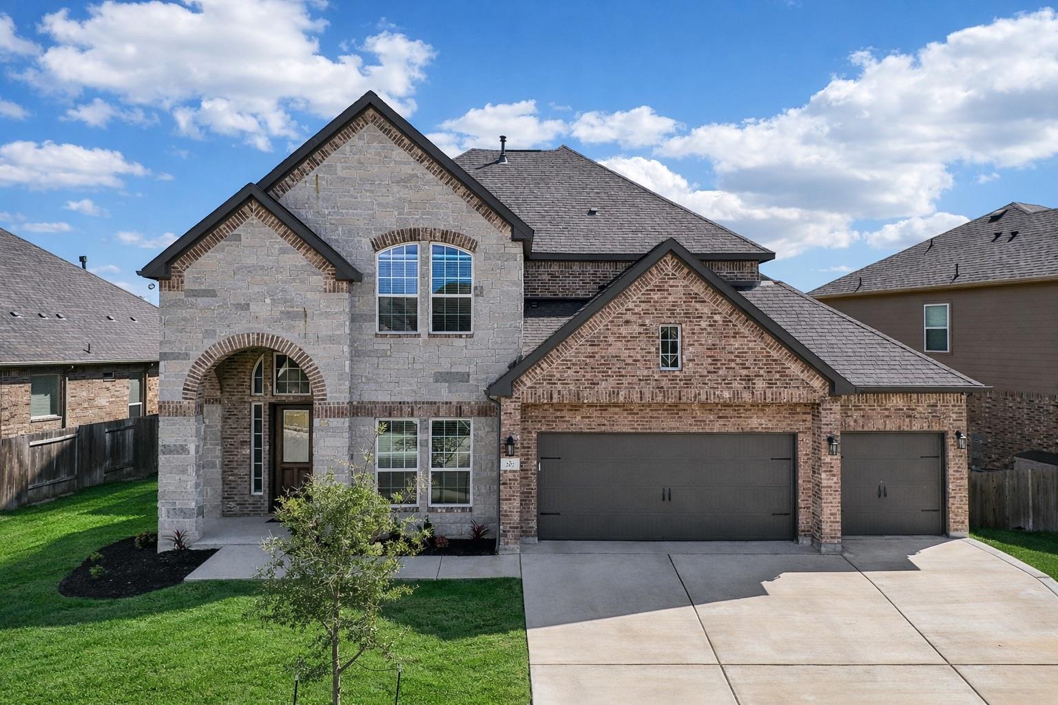 207 Wild Pecan Loop, Buda, TX 78610