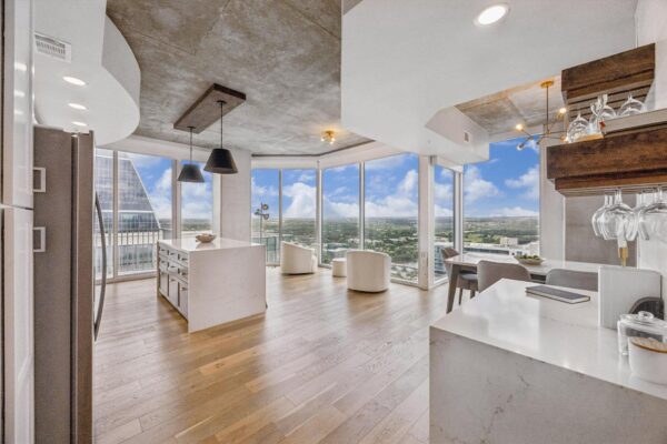 360 Nueces St #3702, Austin