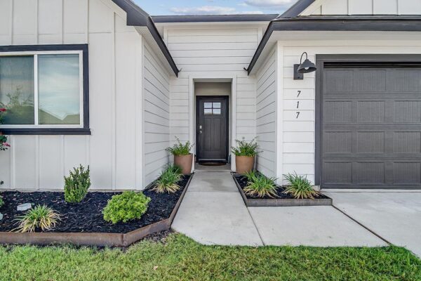 717 Tranquility Ln, Fredericksburg