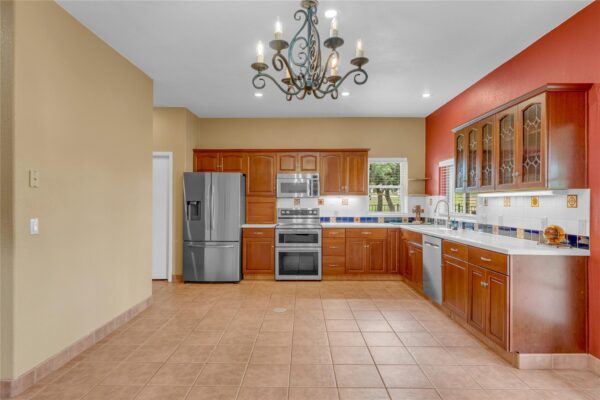 111 Woodlawn Dr, Kingsland