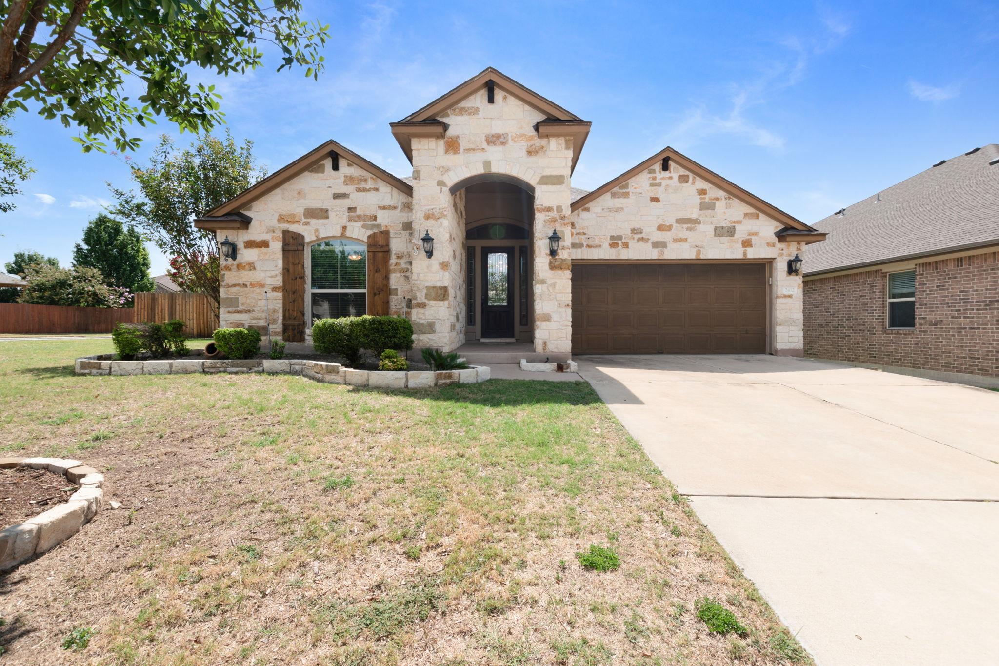 2412 Lyla Ln, Leander, TX 78641