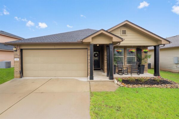 606 Old Peak Rd, Georgetown