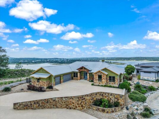 1604 Watercliffe Dr, Lago Vista