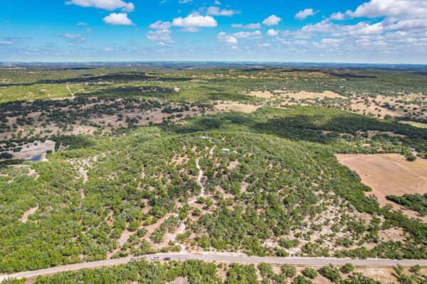 900 LONGHORN Trl, Wimberley