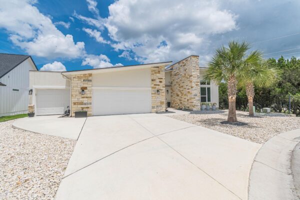 228 Cruising Oak St, San Marcos