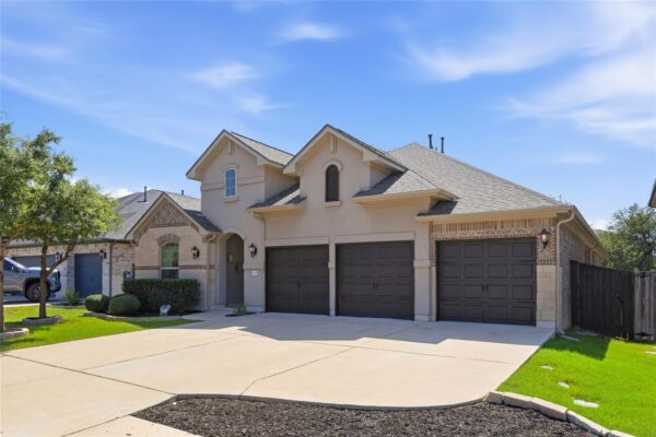 2905 Mossy Springs Dr, Leander