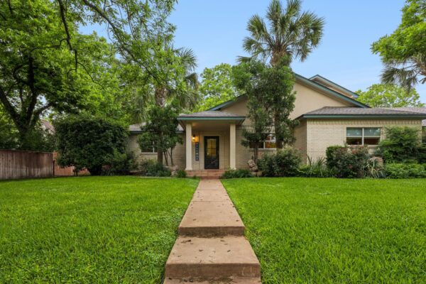 340 Columbine St, Marble Falls