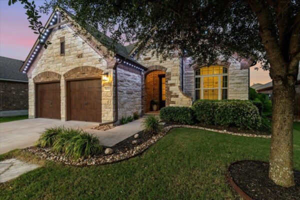 8033 Mozart St, Round Rock
