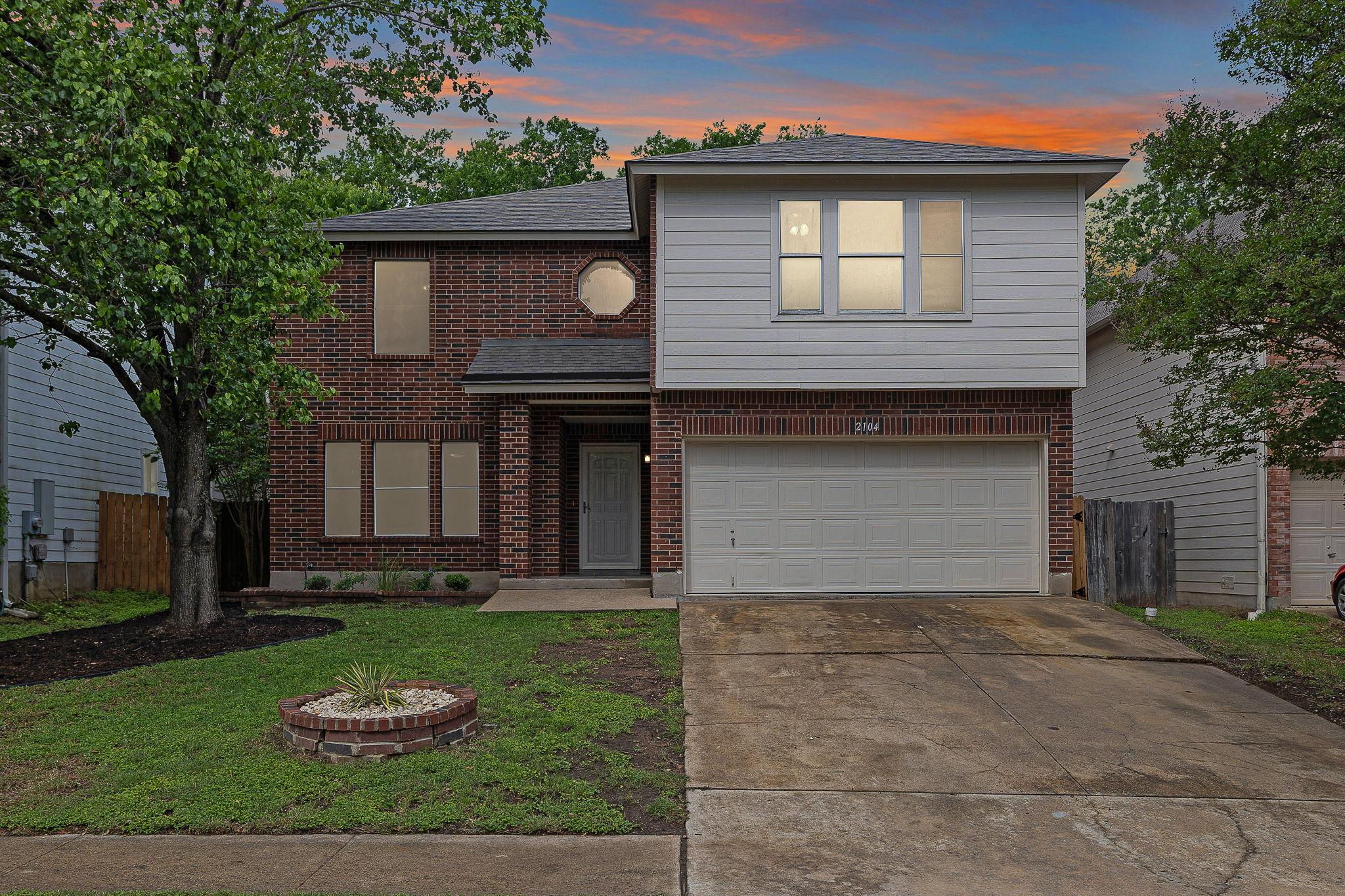 2104 Deer Creek Trl, Round Rock