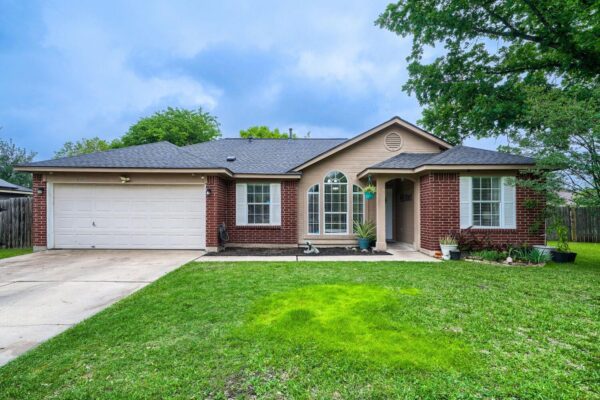 222 Quail Cir, Hutto
