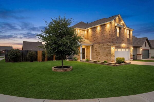 236 Yellowbark St, Buda