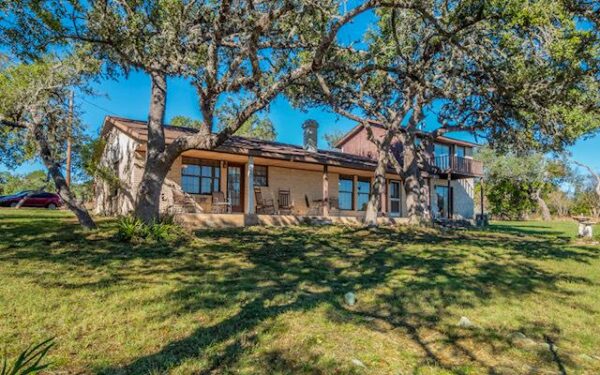 475 Fischer Trl, Wimberley