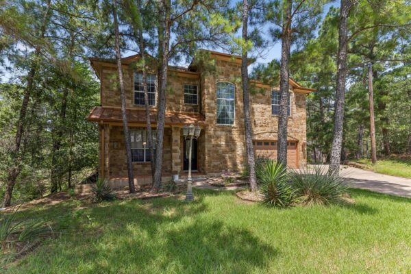 138 Papawai Dr, Bastrop