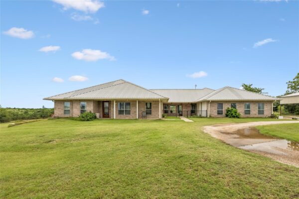 341 Windmill Hl, Salado