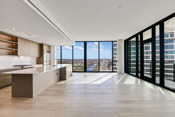 610 Davis St #4304, Austin