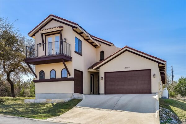 19129 Camelot Woods Cv, Lago Vista