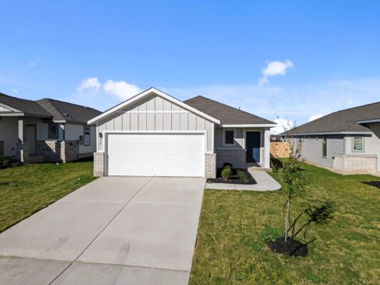 129 Hatari Trl, Jarrell