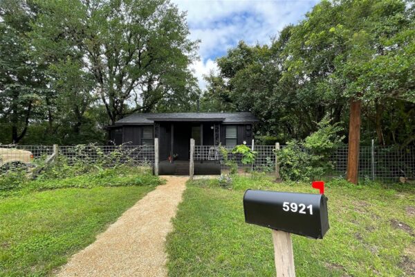 5921 Ponca St, Austin