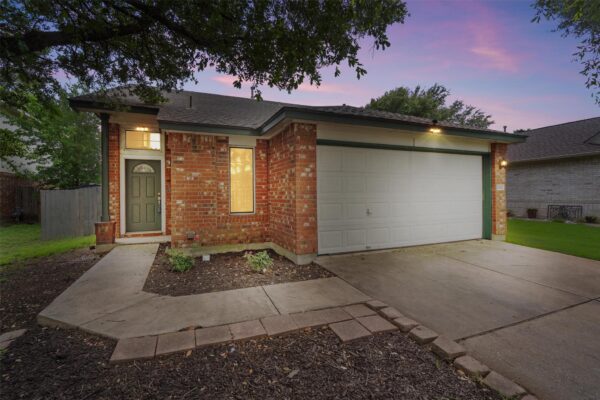 2040 Buckley Ln, Round Rock