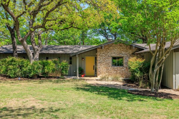 202 Tanglewood Dr, Fredericksburg