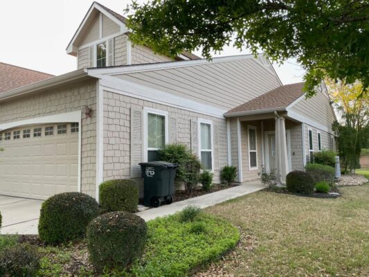 319 Essex Ln, Georgetown