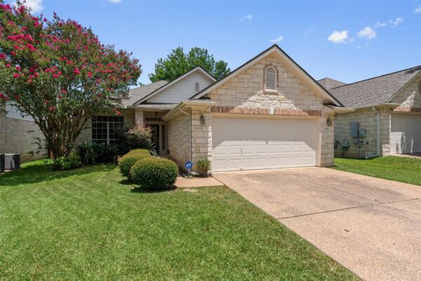 2103 Woodston Dr, Round Rock