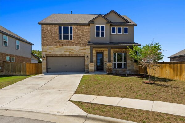 103 Periwinkle Ln, Bastrop