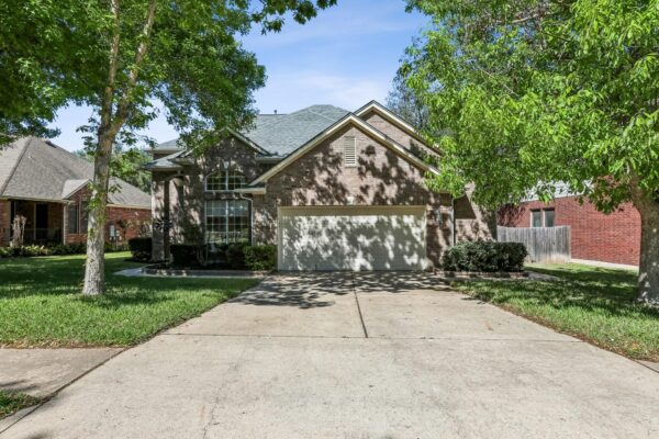 15008 Thatcher Dr, Austin