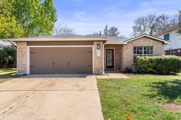 202 Matthew Cv, Hutto