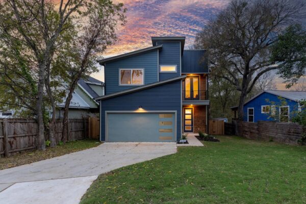 2708 Bristol Dr, Austin