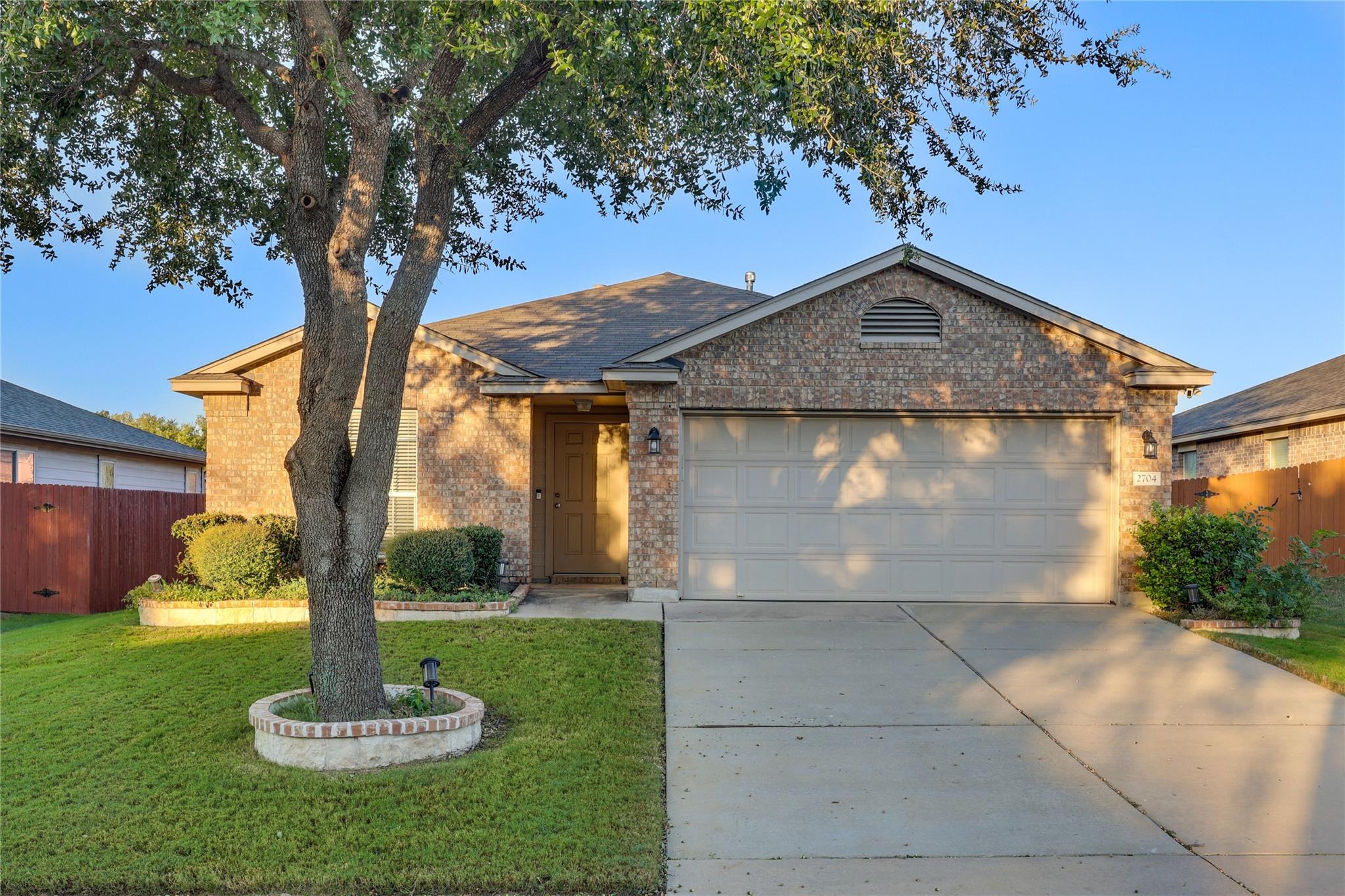 2704 Hearthsong Loop, Round Rock, TX 78665