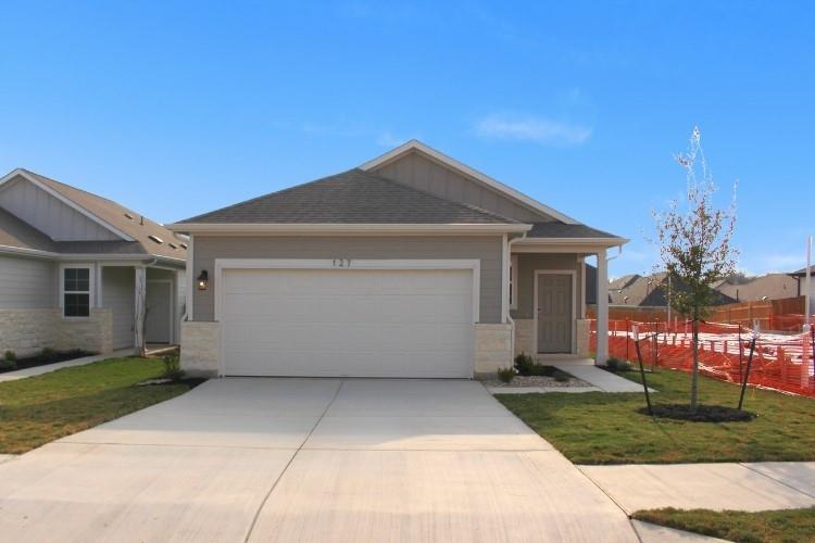 127 Two Bits Ln, Elgin, TX 78621