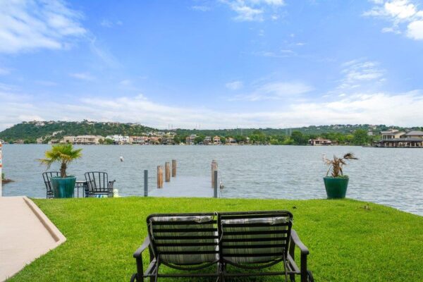 103 Island Dr #2, Horseshoe Bay